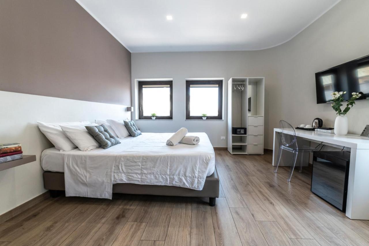 Ruggero Settimo - Room & Suite Палермо Екстериор снимка