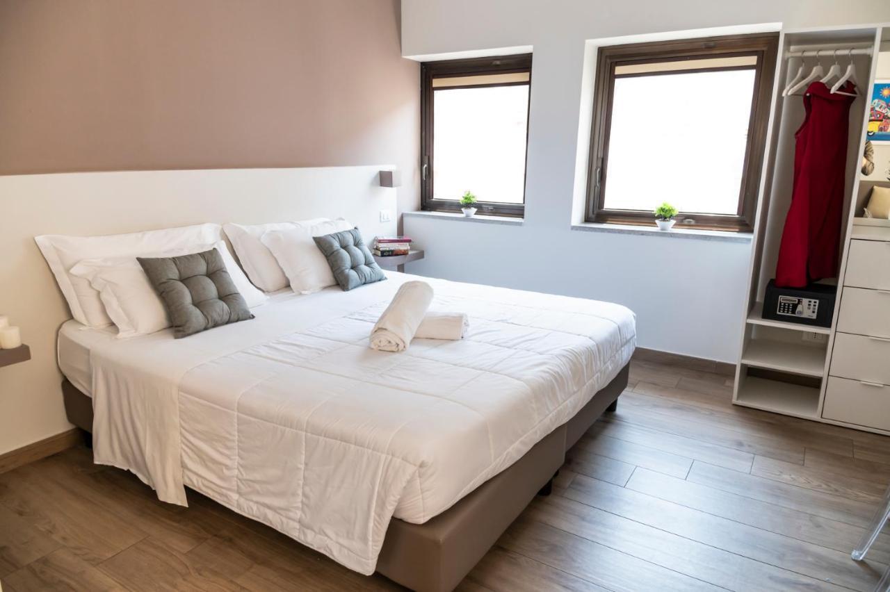 Ruggero Settimo - Room & Suite Палермо Екстериор снимка